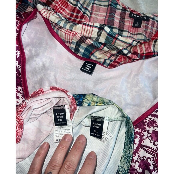 5 shirts-Disney1x, Torrid. Sz 1, SHEIN 0xl - Picture 4 of 4